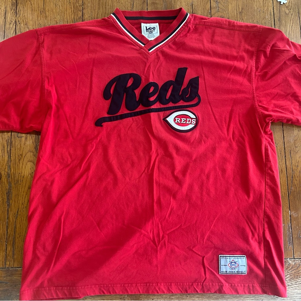 Reds Logo T-Shirt
